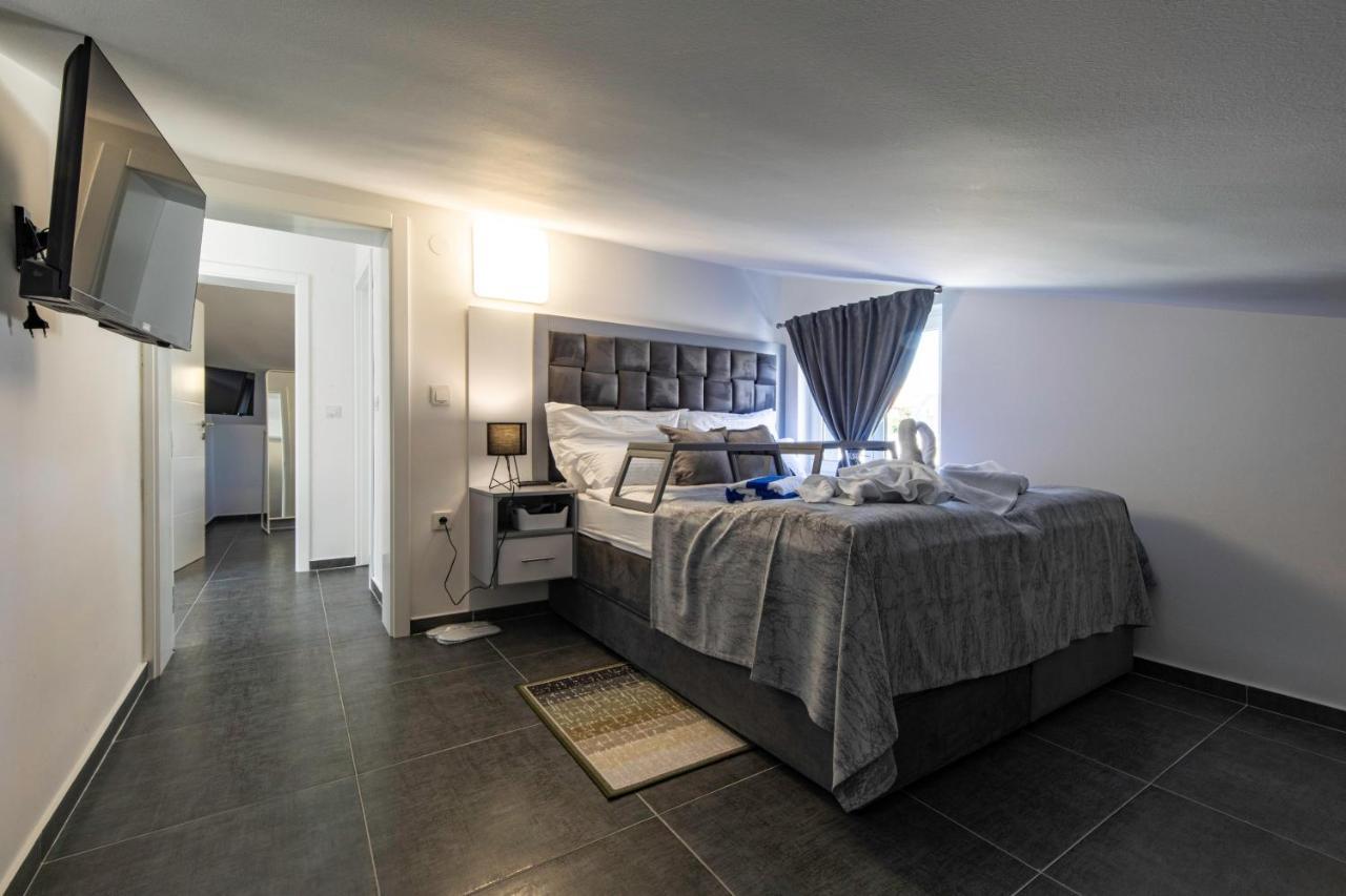 Villa Royal Novalja Extérieur photo