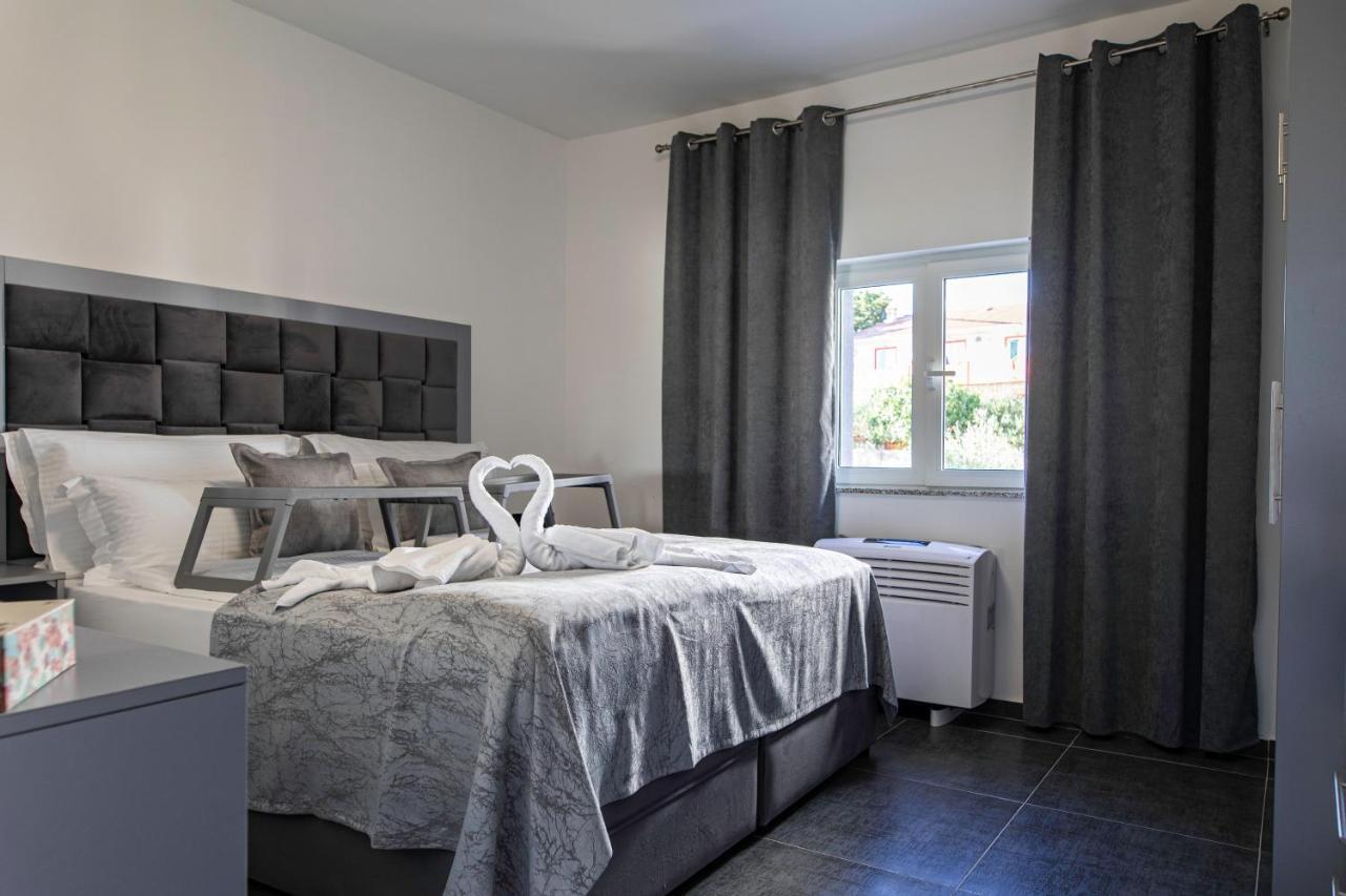 Villa Royal Novalja Extérieur photo